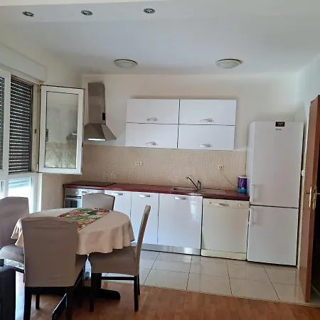 Apartment Arnir